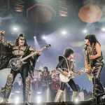 Kiss Encerra Turnê ao Vivo, Tornando-se a Primeira Banda dos EUA a se Transformar em Avatares Digitais